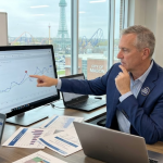 How a Real Estate Expert in Mason OH Evaluates Market Trends